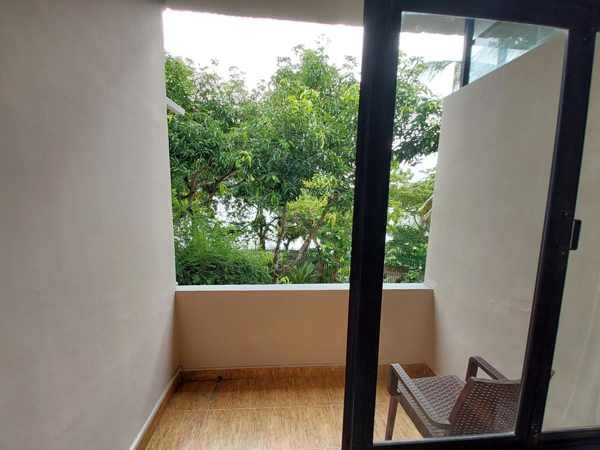 Lake Wave Hotel Anuradhapura Eksteriør billede